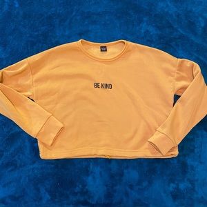 women’s yellow crewneck size L